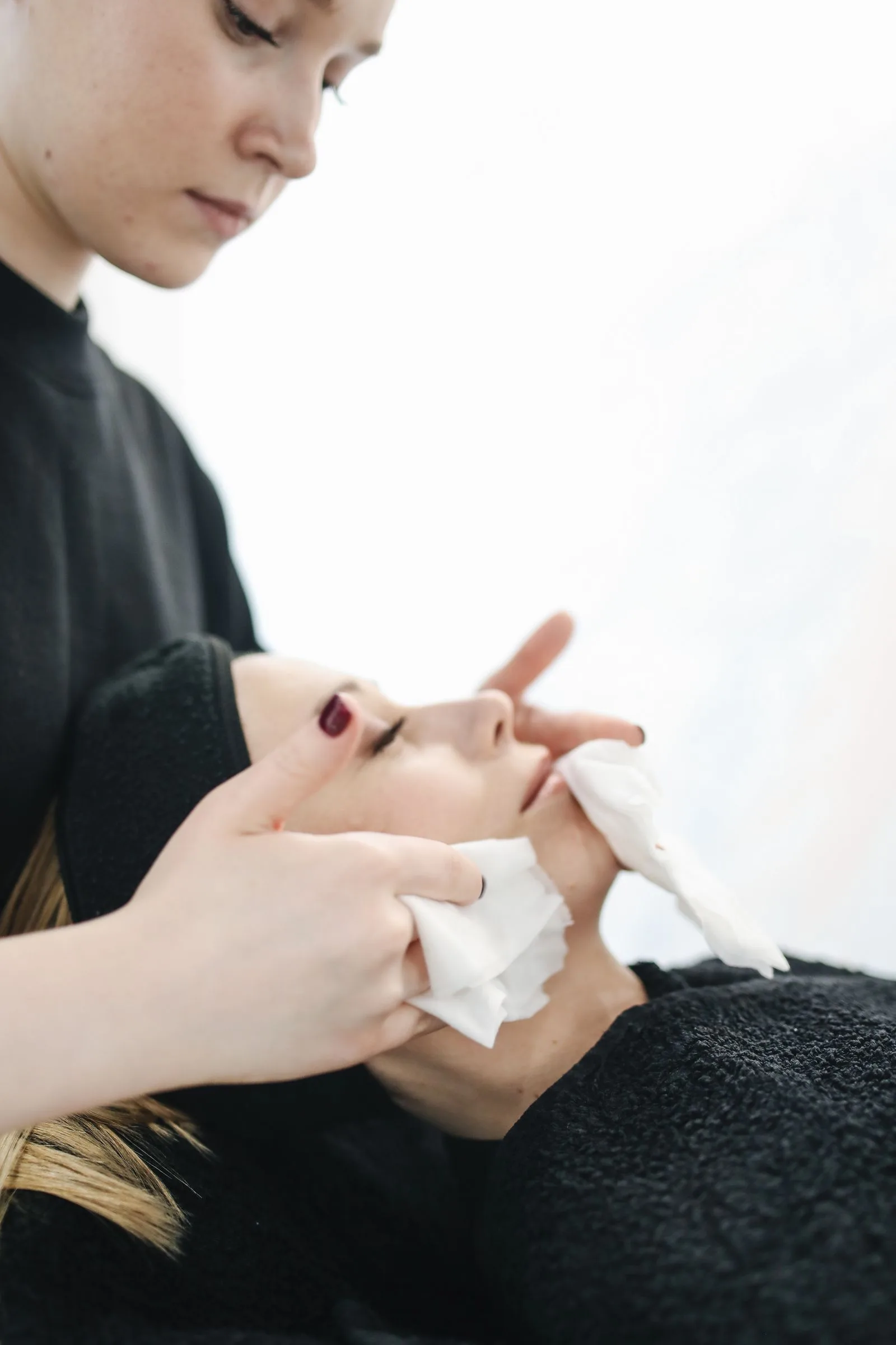 Face clean-up at Kameleon Salon