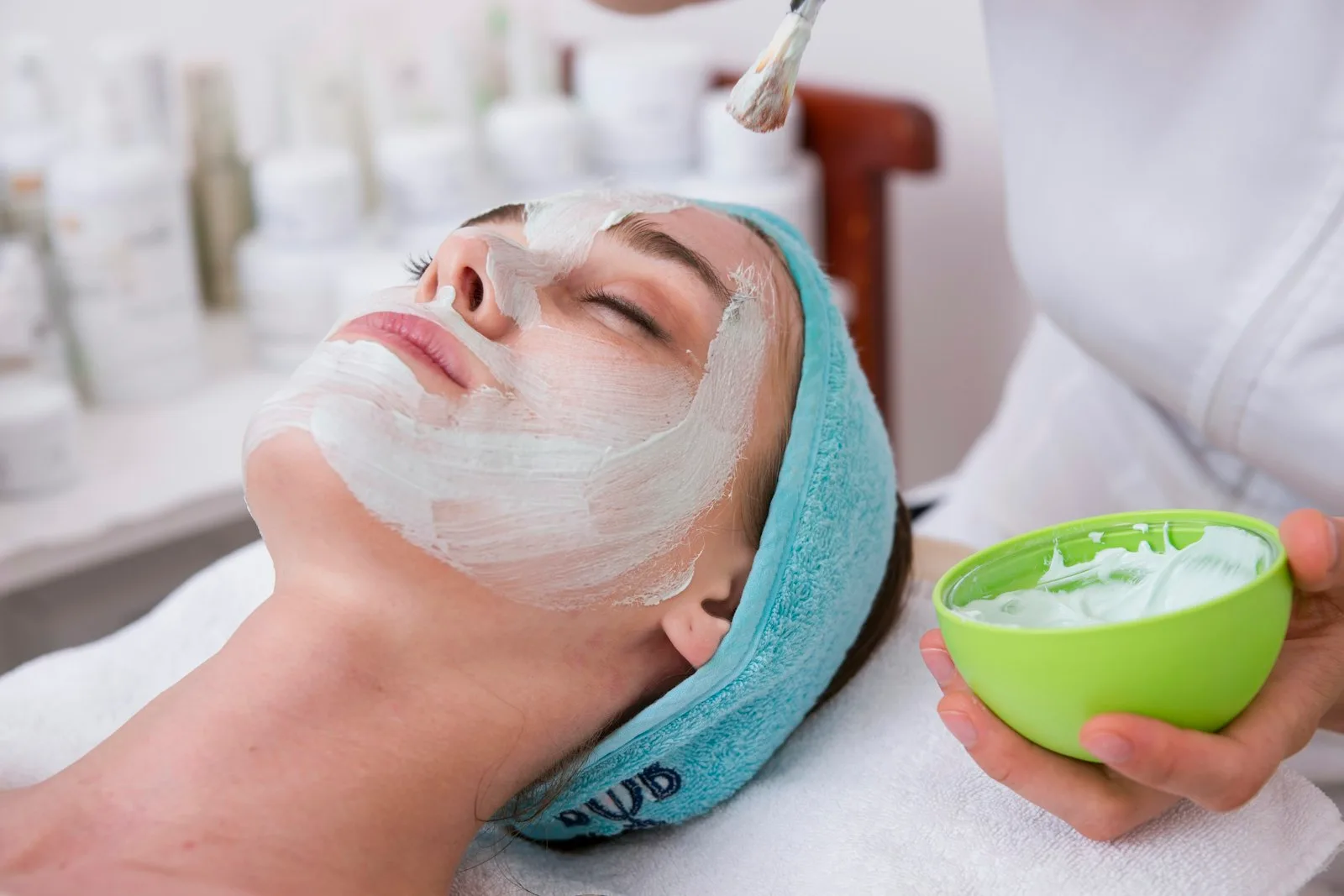 Hydrating facial for dry skin